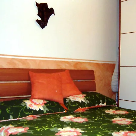 Siria House Pollina